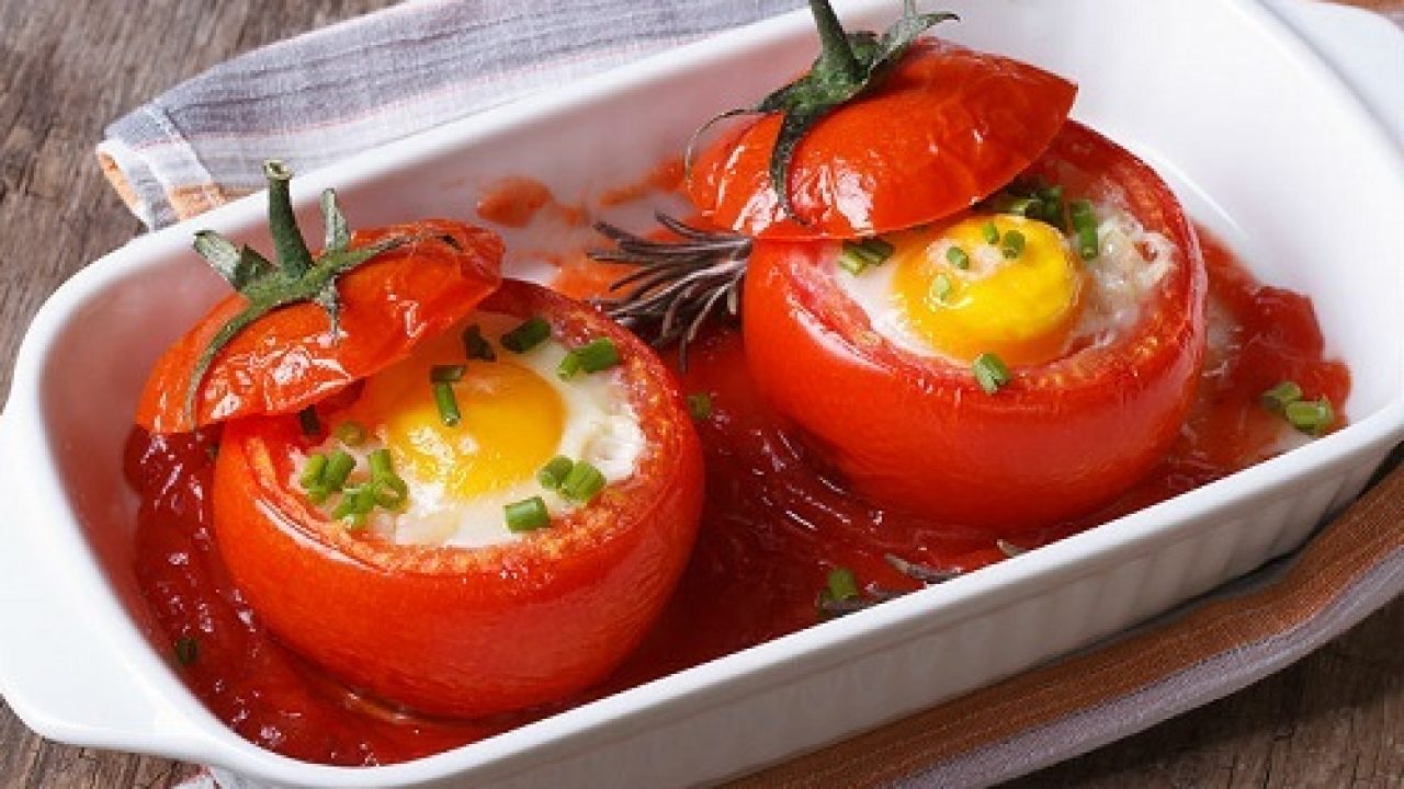 Domatesli Yumurta Yuvası Tarifi