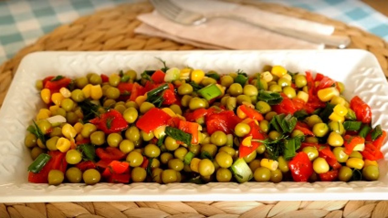 Kolay Bezelye Salatası Tarifi