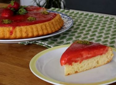Nefis Çilekli Tart Tarifi