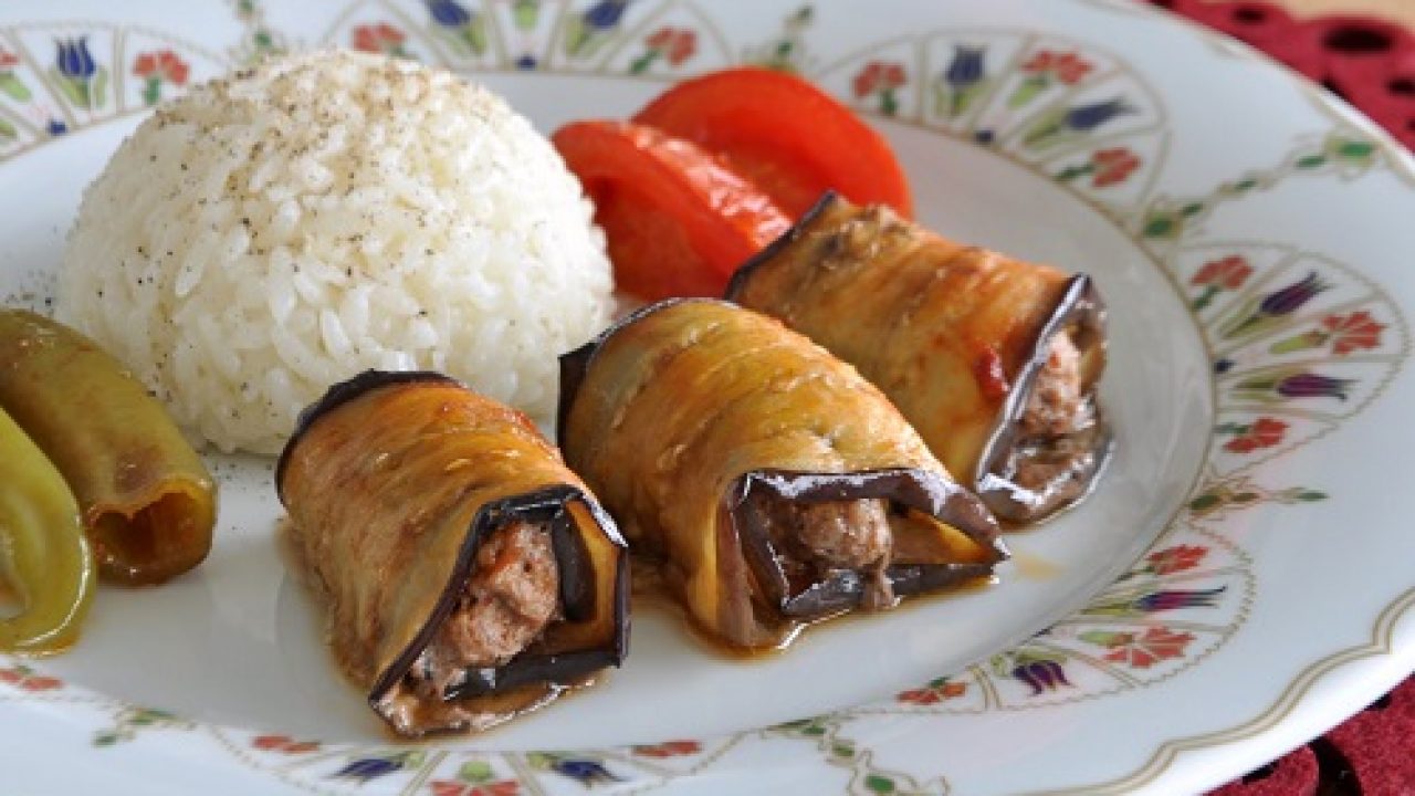 Nefis Köfteli Patlıcan Sarması Tarifi