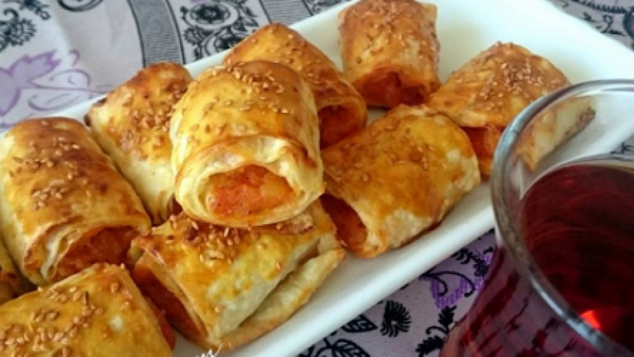 Nefis Patatesli Börek Tarifi
