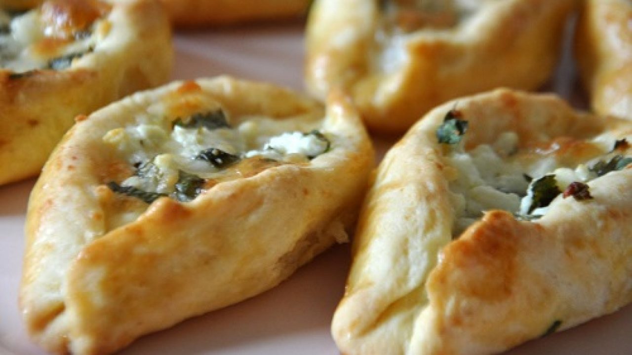 Peynirli Pide Poğaça Tarifi