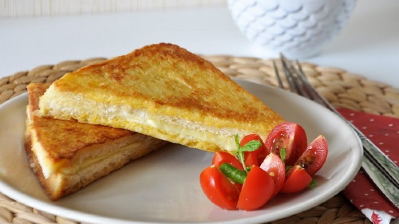 Tavada Kolay Yumurtalı Tost