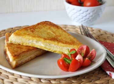 Tavada Kolay Yumurtalı Tost
