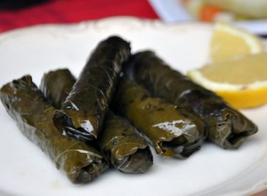 Zeytinyağlı Yaprak Sarması Tarifi
