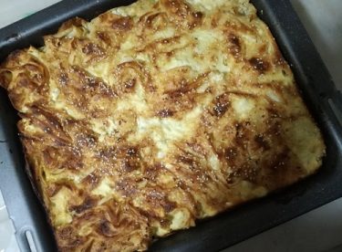 10 Dakikalık Tembel Kadın Böreği Tarifi