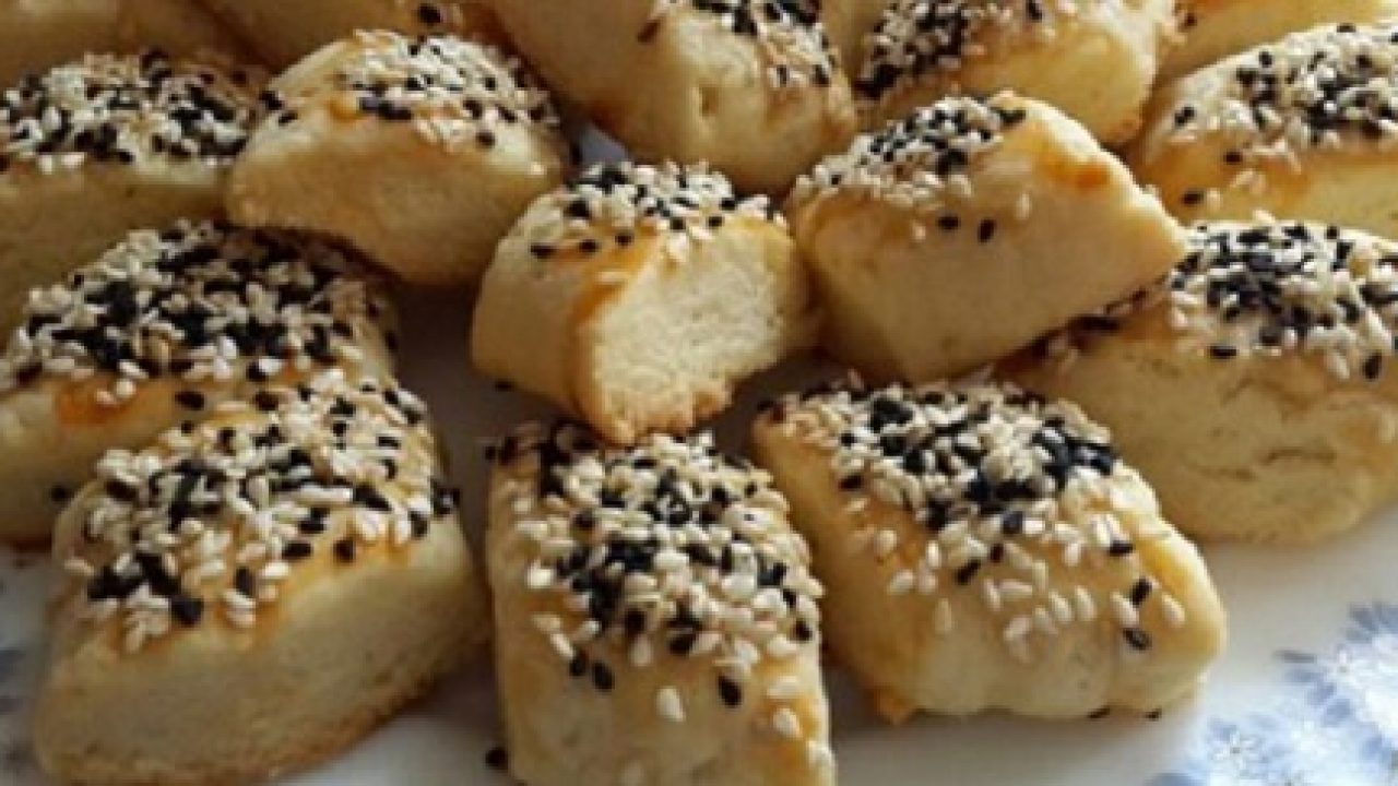 Ağızda Dağılan Tuzlu Kurabiye Tarifleri