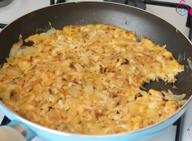 Soğanlı Yumurta Tarifi, Kahvaltılık Tarifler