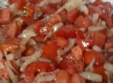 Domatesli Soğan Salatası Tarifi