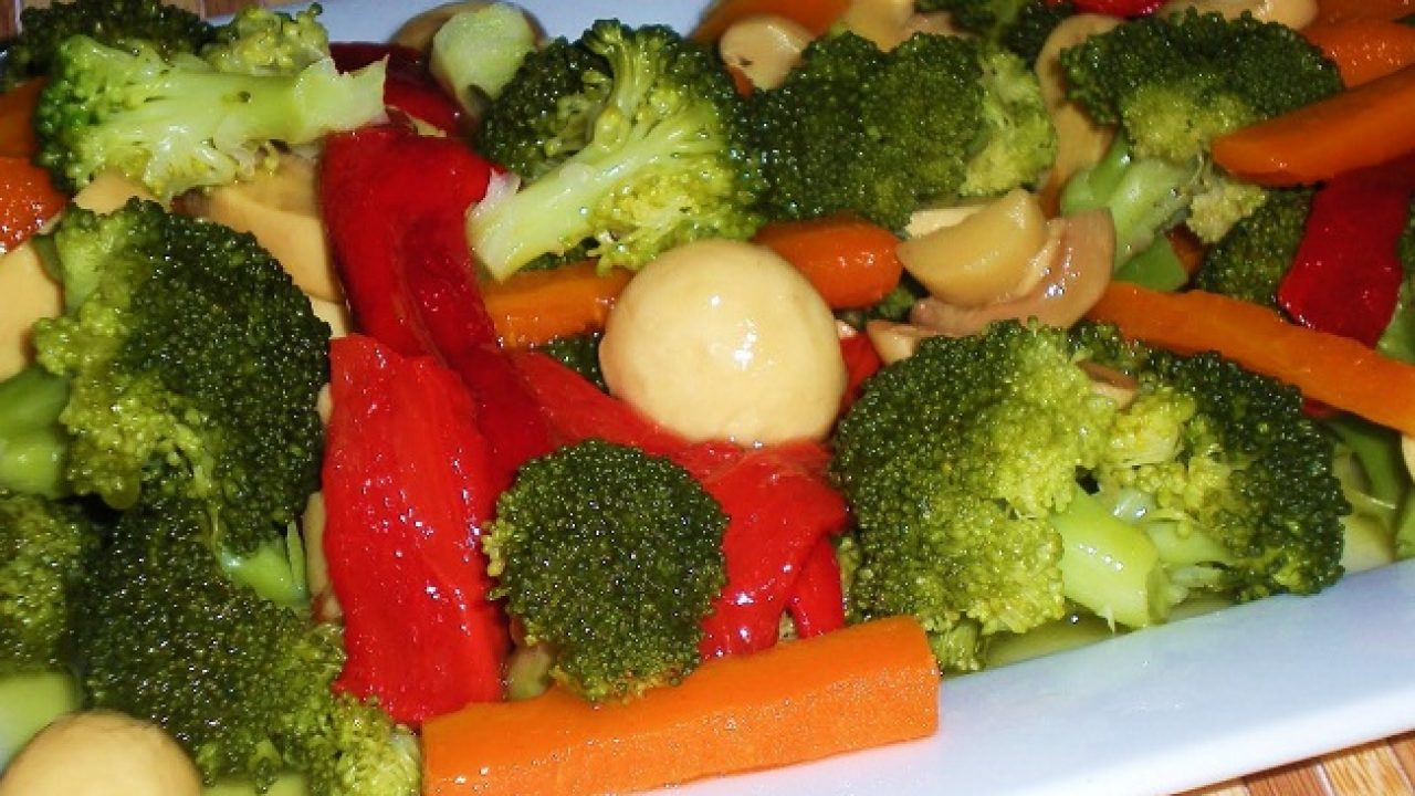 Kolay Brokoli Salatası Tarifi