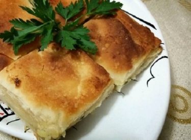 Kolay Tepsi Böreği Tarifi