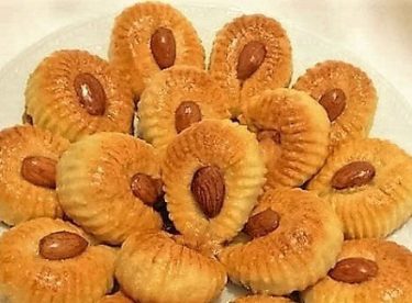 Lezzetli ve Kolay Tarak Tatlısı Tarifi