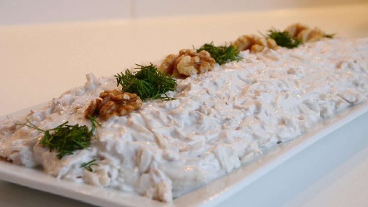 Yoğurtlu Kereviz ve Havuç Salatası