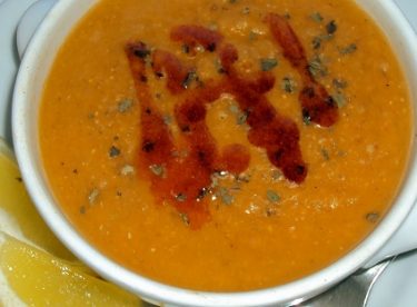 10 Dakikada Pratik Ezogelin Çorbası Tarifi