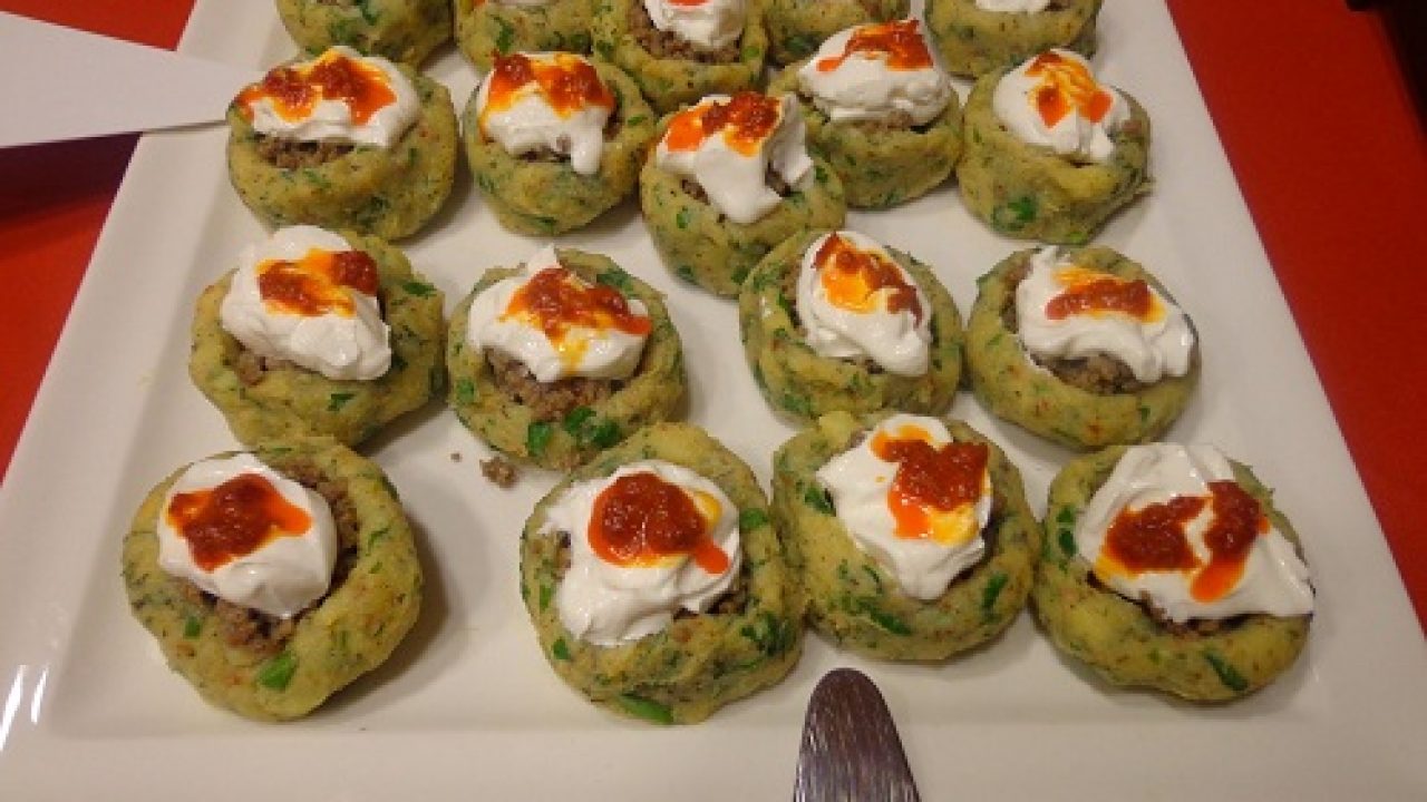 Kaşarlı Labneli Patates Mantısı Tarifi