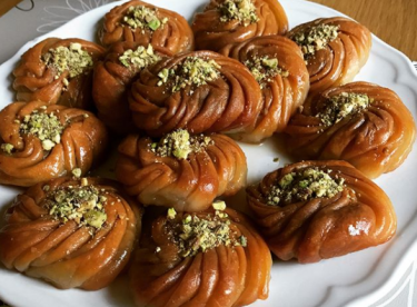 Gül tatlısı