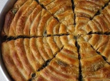 Ispanaklı Çarşaf Böreği