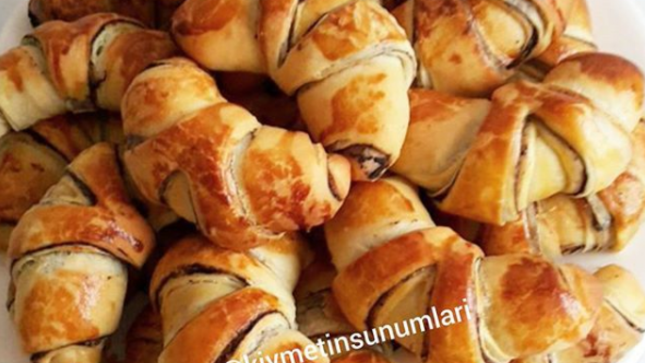 ZEYTİNLİ ÇÖREK