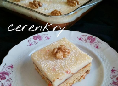 HAVUÇLU KREMALİ KEK