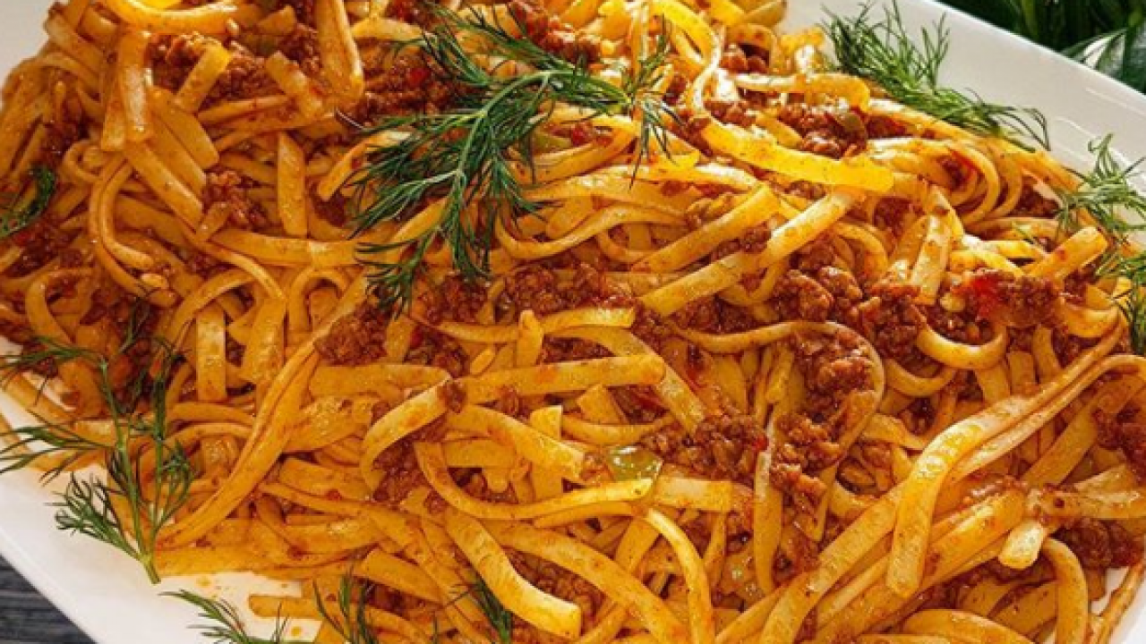 Kıymalı Makarna ( Bolonez soslu)