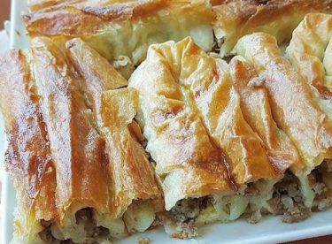 Kıymalı Patatesli Rulo Börek