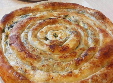 Ispanaklı börek