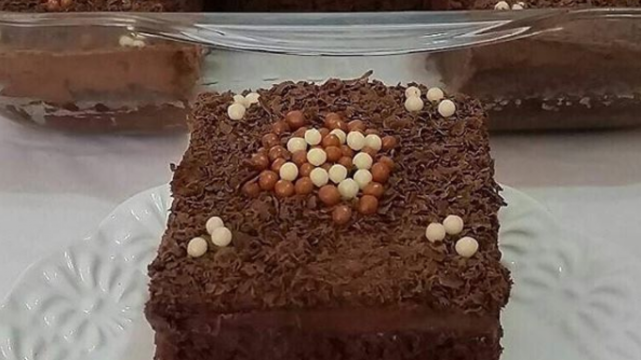 ÇİKOLATALI KOLAY PASTA Nefis Yemek Tarifleri