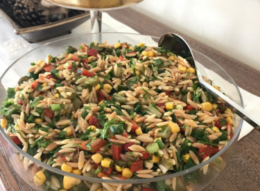 Arpa şehriye salatası tarifesi