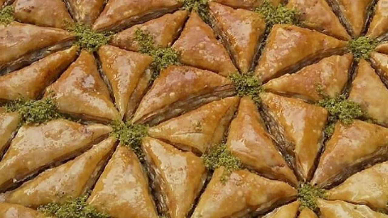 EV USULÜ CEVİZLİ BAKLAVA Nefis Yemek Tarifleri