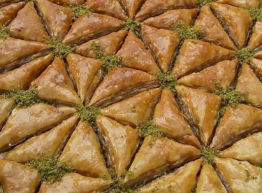 EV USULÜ CEVİZLİ BAKLAVA