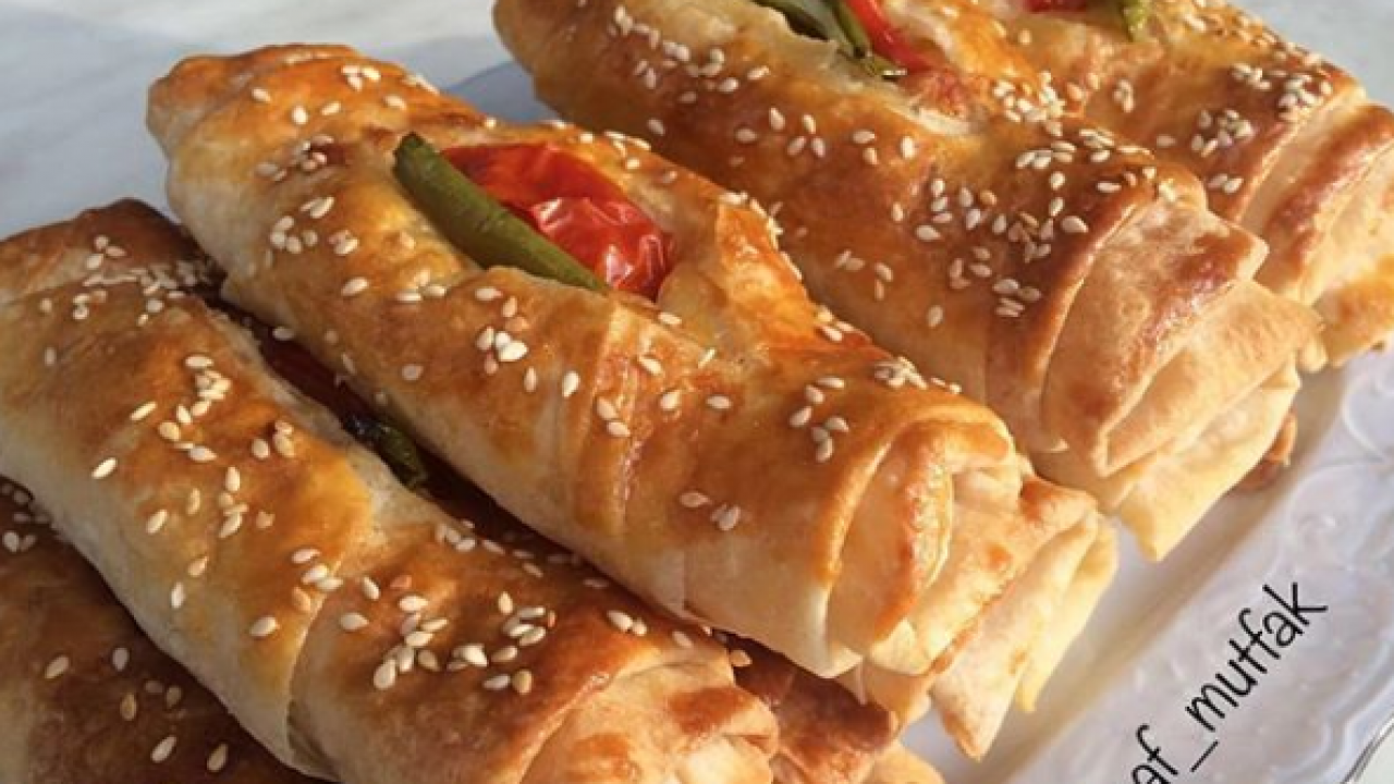 Karnıyarık Börek