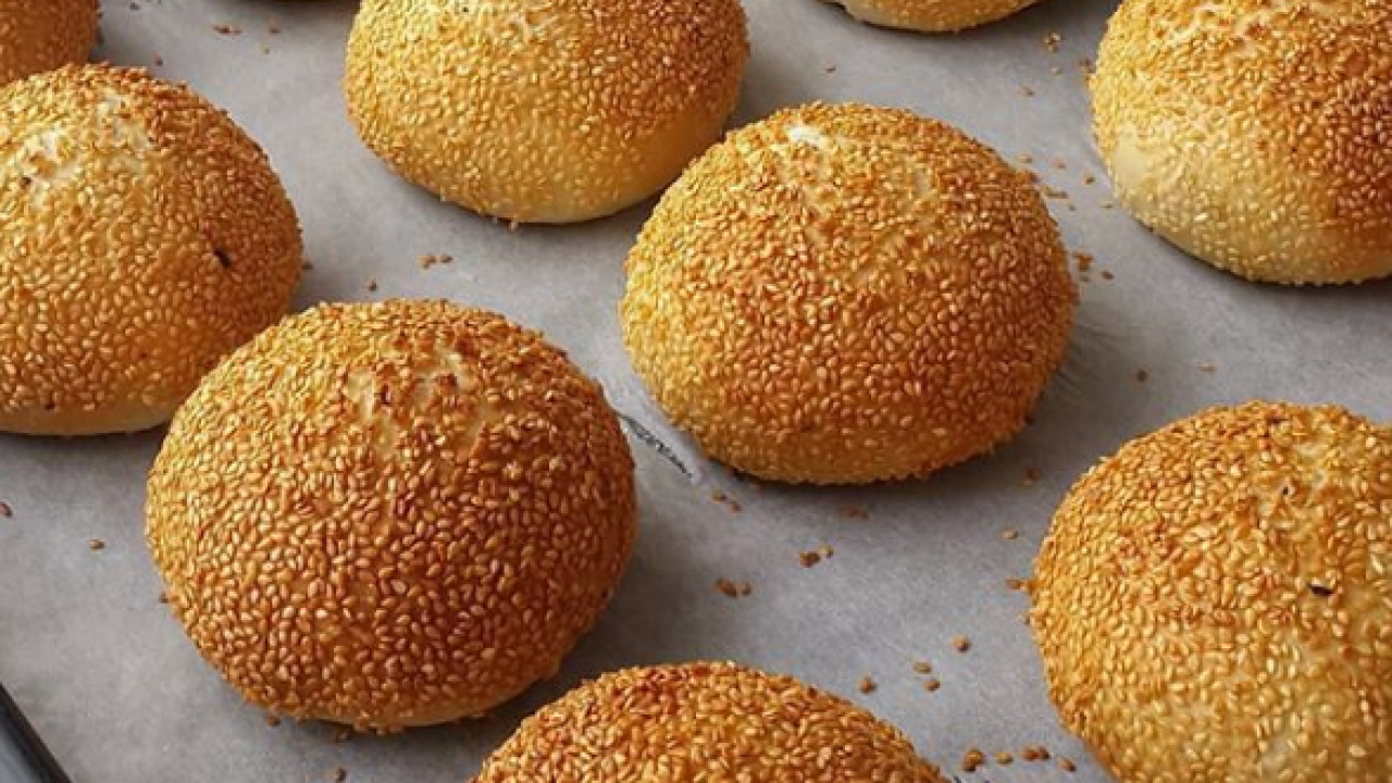 Kaşarlı sucuklu Poğaça