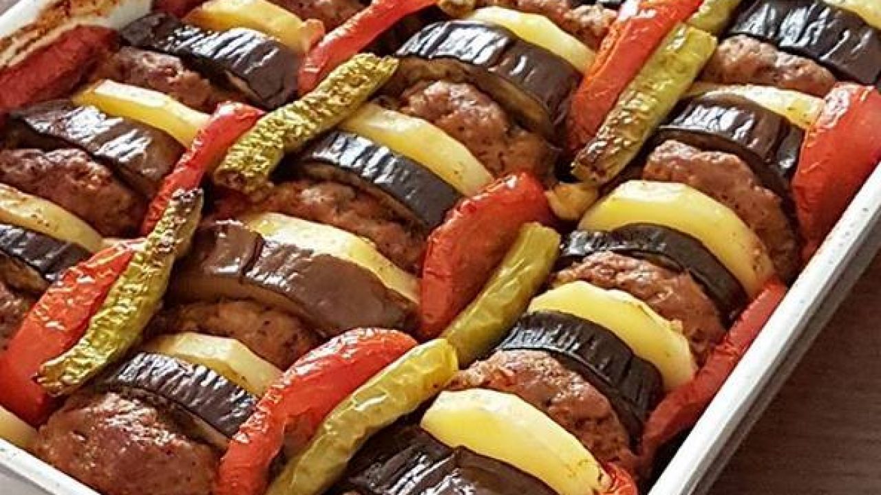 SEBZELİ KÖFTE