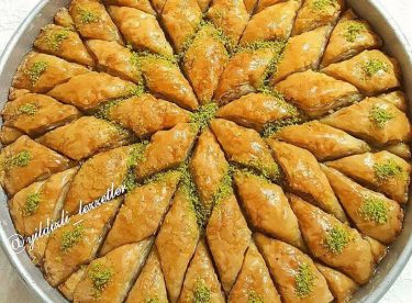 TEPSİDE EV BAKLAVASI