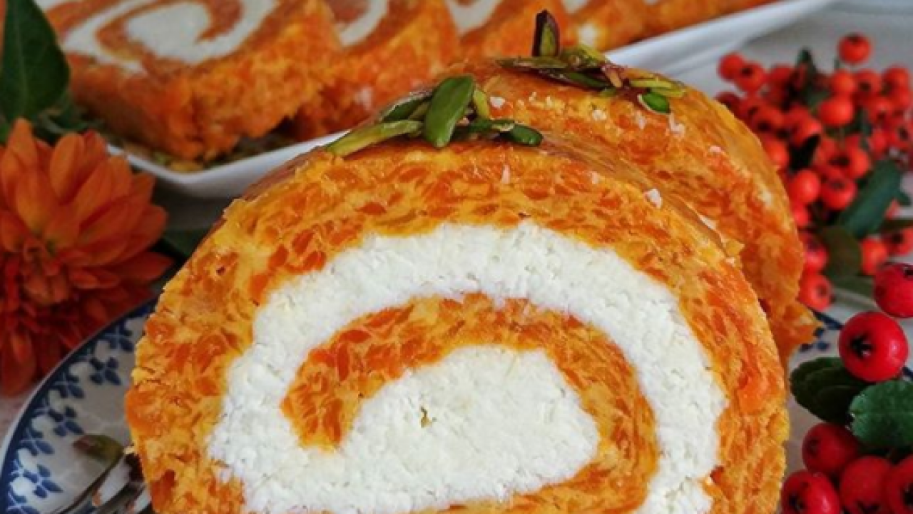 HİNDİSTAN CEVİZLİ RULO HAVUÇ PASTASI