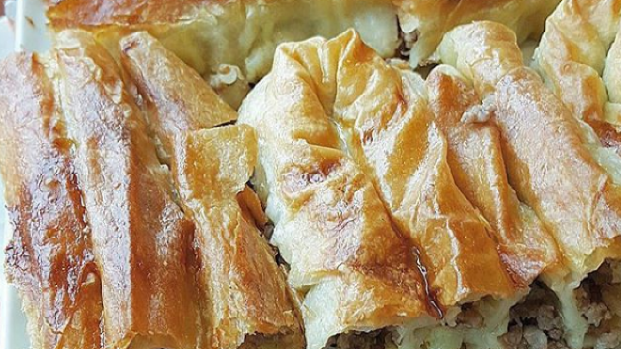 Kıymalı Patatesli Rulo Börek