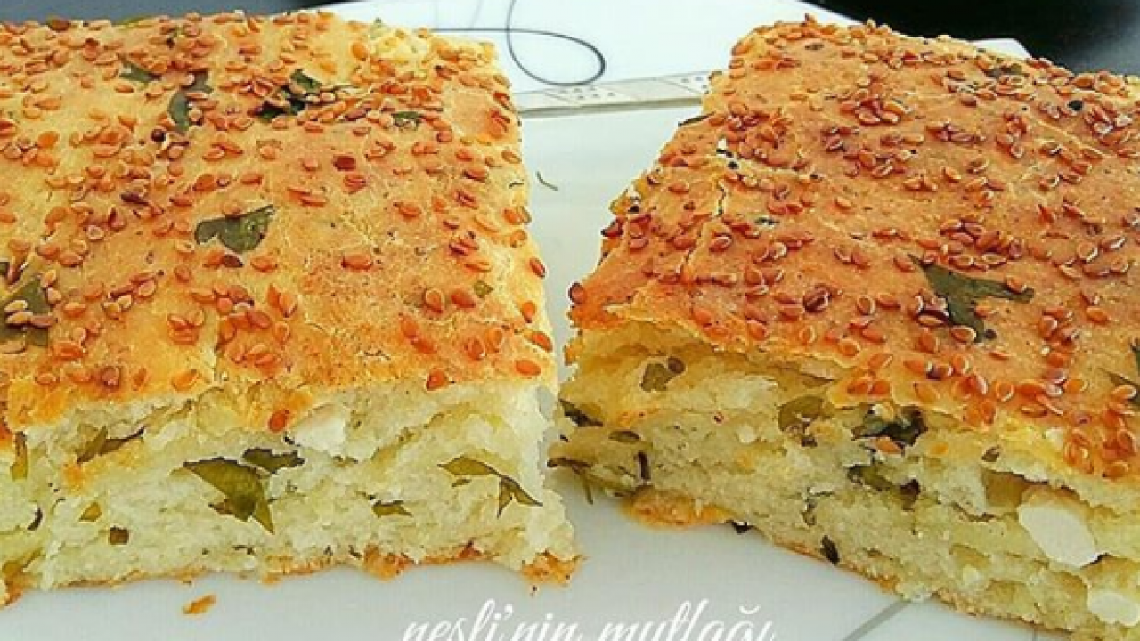 PEYNİRLİ TEPSİ ÇÖREĞİ
