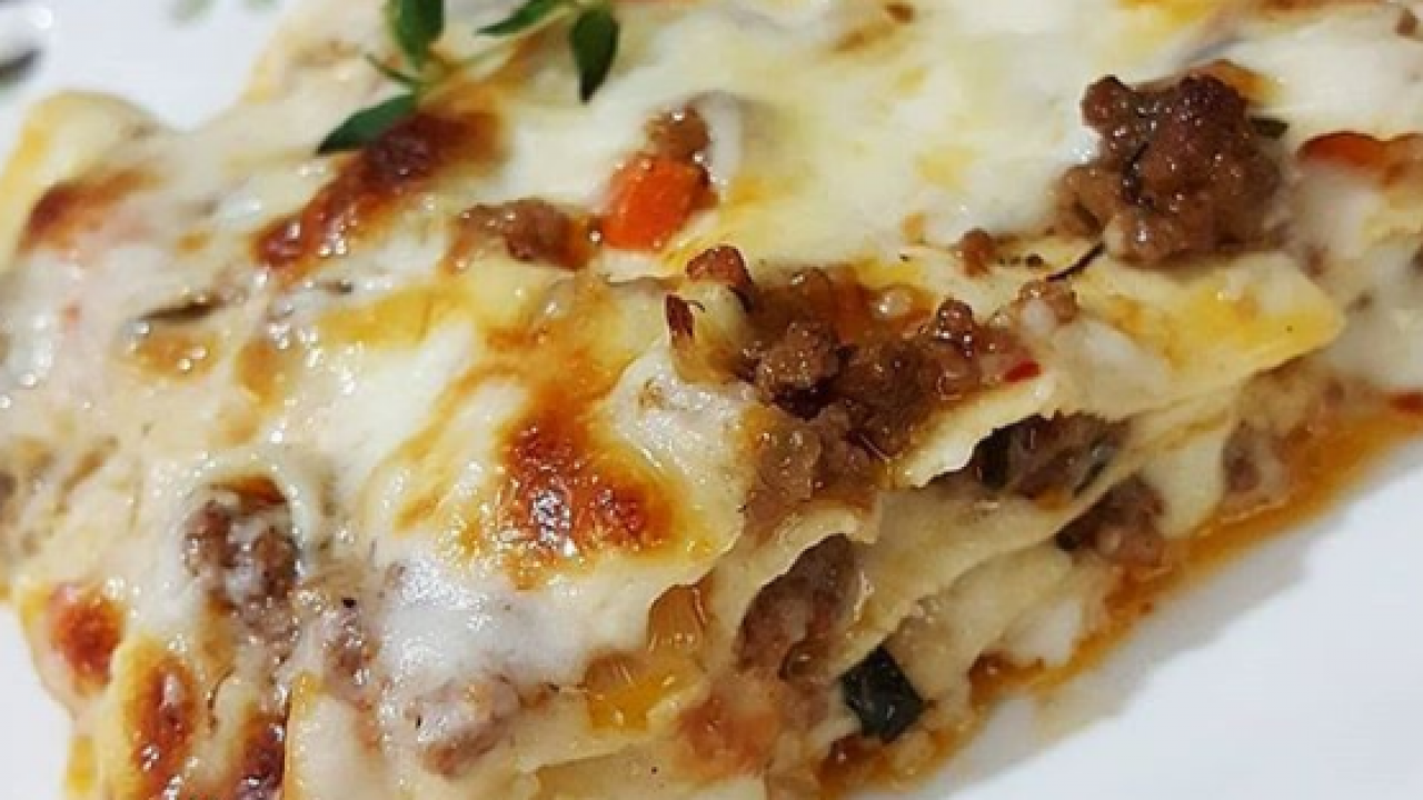 Ragü Soslu Lazanya