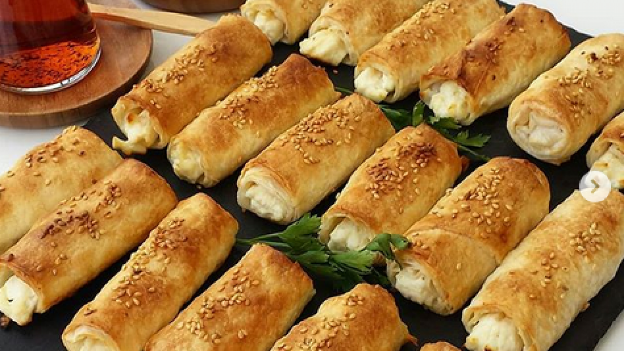 PEYNİRLİ RULO BÖREK