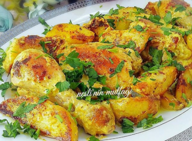 TAVADA KREMALI KÖR İLİ TAVUK PATATES