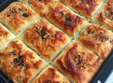 ISPANAKLI BÖREK