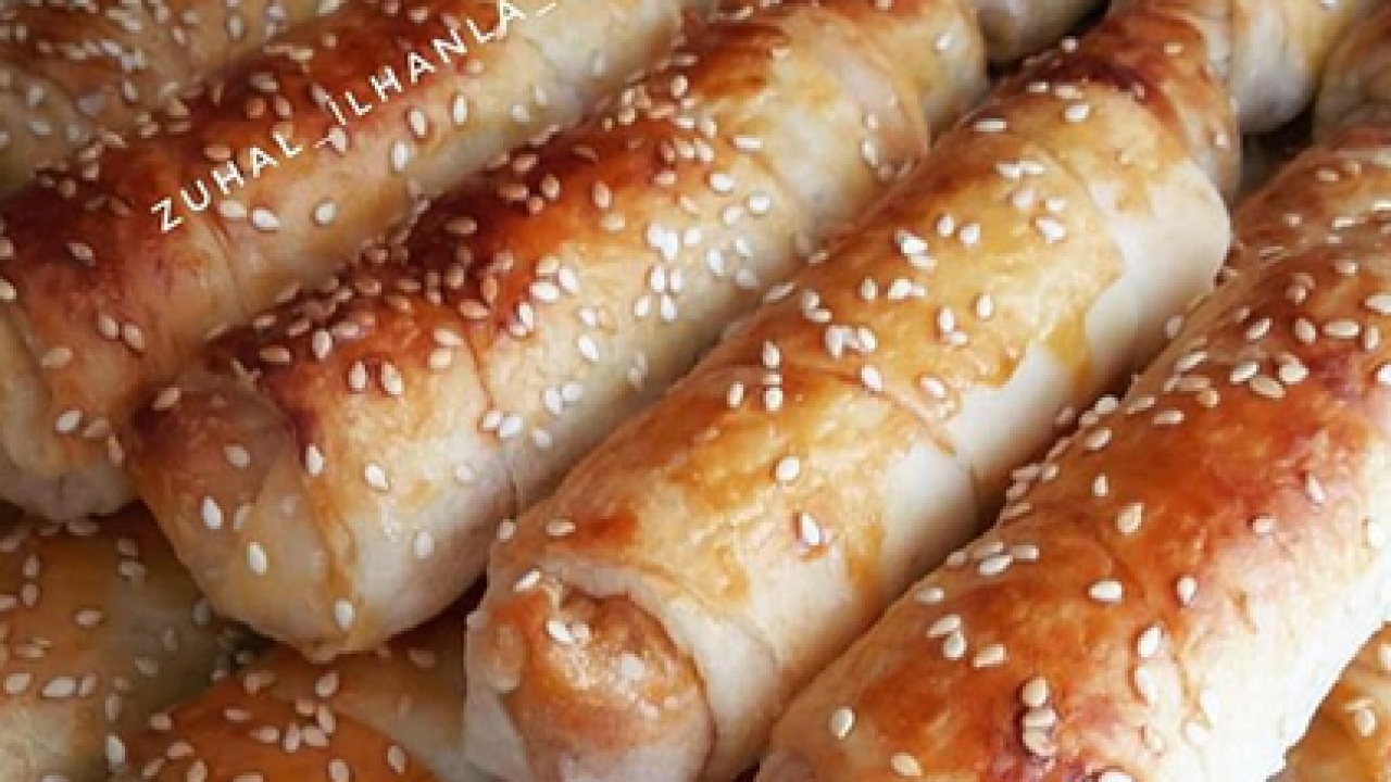 PATATESLİ BÖREK