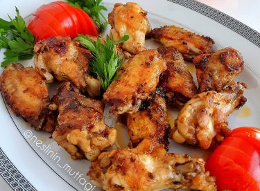 TENCEREDE MANGAL TADINDA LEZZETLİ TAVUK