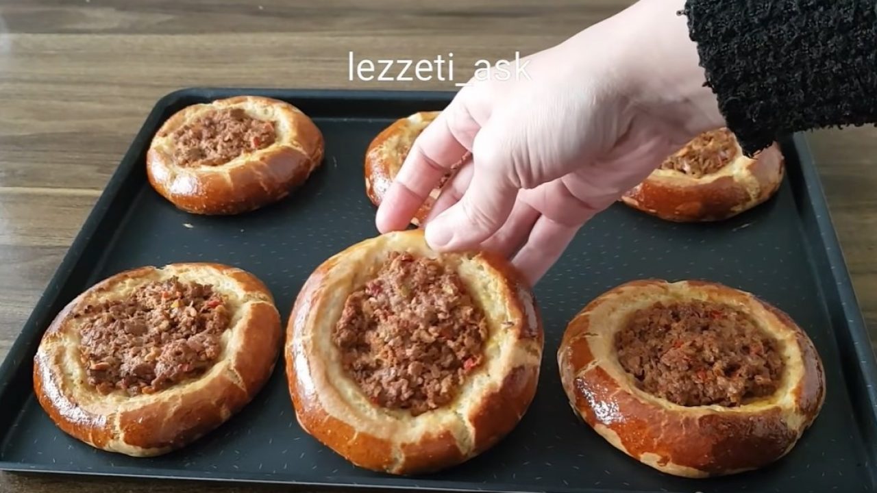 EN KOLAY EN LEZZETLİ PİDE TARİFİ