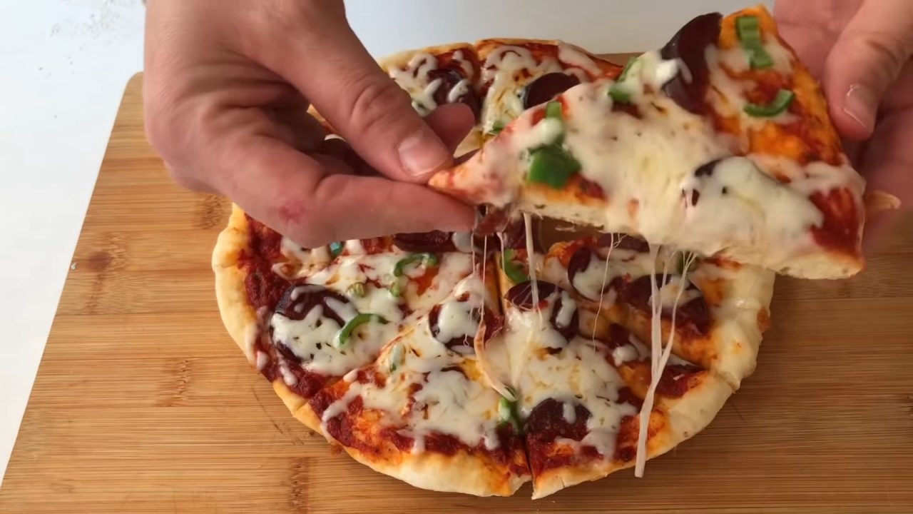 5 DAKİKADA TAVADA NEFİS PİZZA