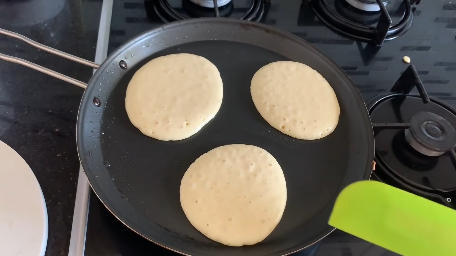 EN KOLAY EN BASİT POĞAÇA VE PANKEK TARİFİ Nefis Yemek